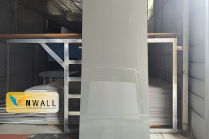 tấm ốp than tre phủ pet đơn sắc